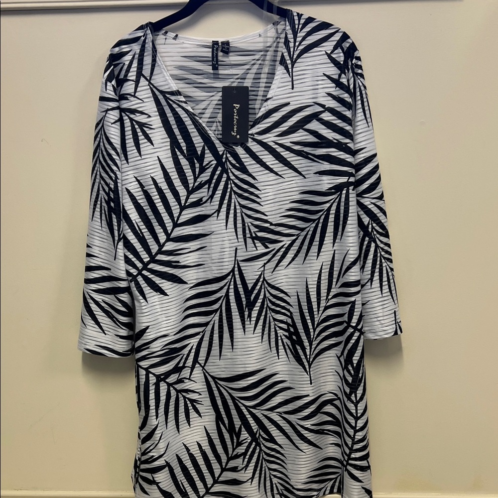 Black and White Leaf Print Swim Coverup
